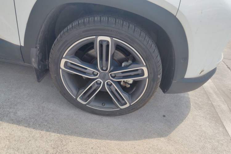 Used Geely Auto icon 2020 1.5TD i9 BSG Right Front Wheel Hub