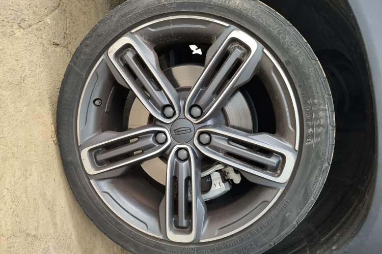 Used Geely Auto icon 2020 1.5TD i9 BSG Right Front Wheel Hub
