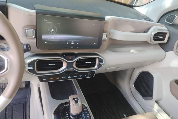 Used Geely Auto icon 2020 300T Galaxy Limited Edition Audio And AC Panel