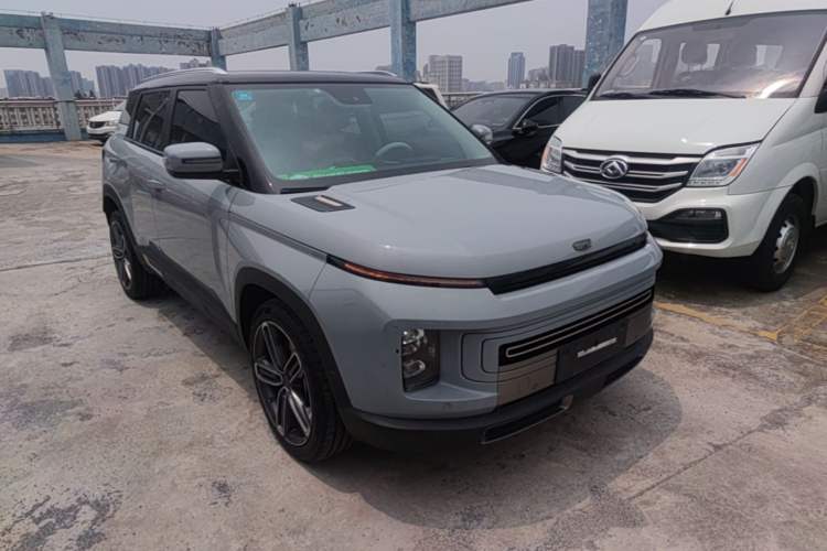 Used Geely Auto icon 2020 300T Galaxy Limited Edition Front Right 45 Deg