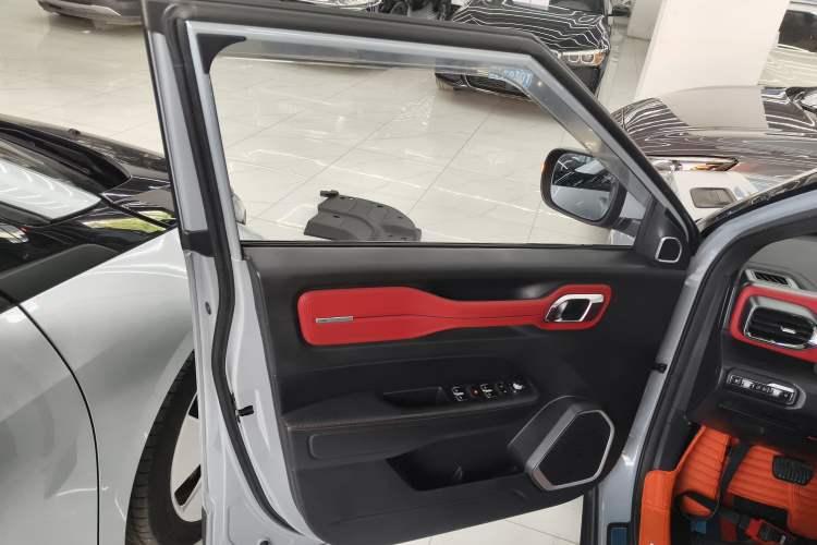 Used Geely Auto icon 2020 1.5TD i9 BSG Interior 7
