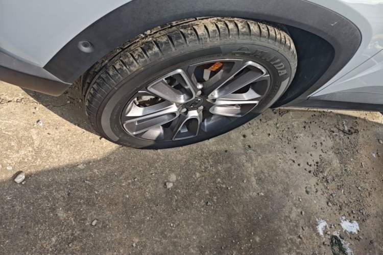 Used Geely Auto icon 2020 1.5TD i9 BSG Left Front Wheel Hub
