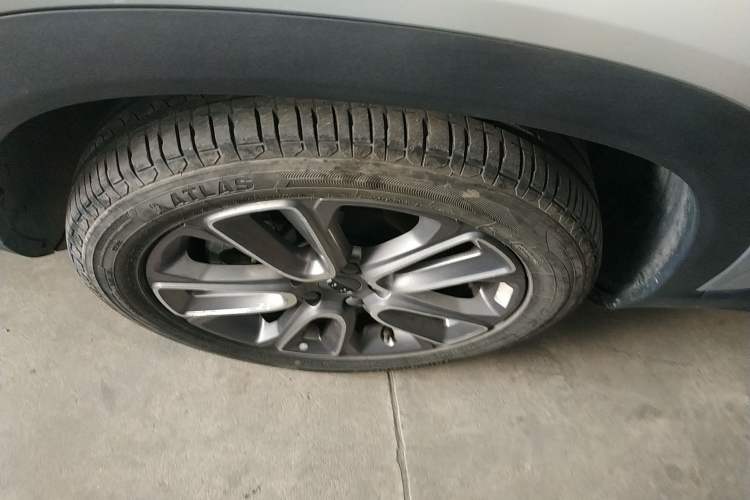 Used Geely Auto icon 2020 1.5TD i9 BSG Left Front Wheel Hub
