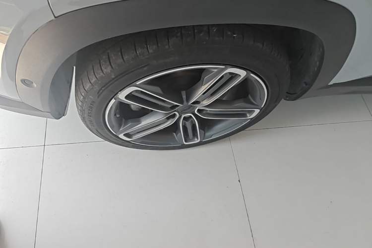 Used Geely Auto icon 2020 1.5TD i9 BSG Left Front Wheel Hub