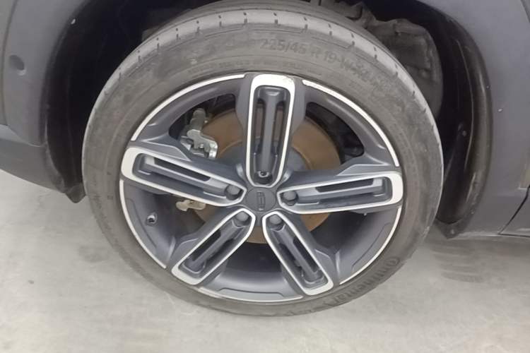 Used Geely Auto icon 2020 1.5TD i9 BSG Left Front Wheel Hub