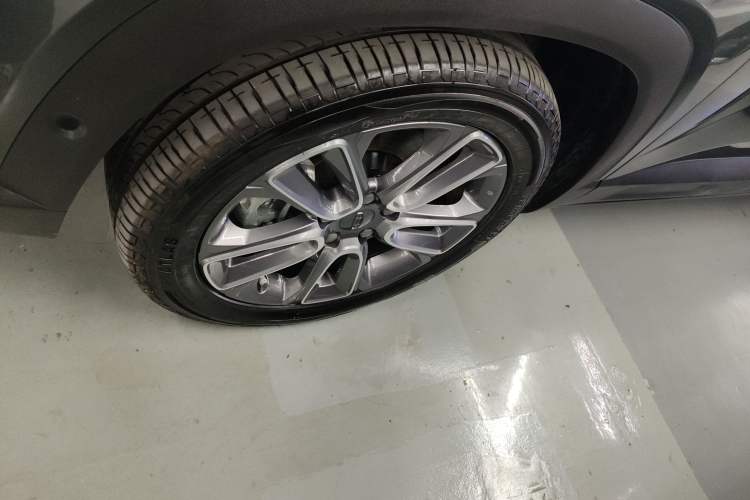 Used Geely Auto icon 2020 1.5TD i9 BSG Left Front Wheel Hub