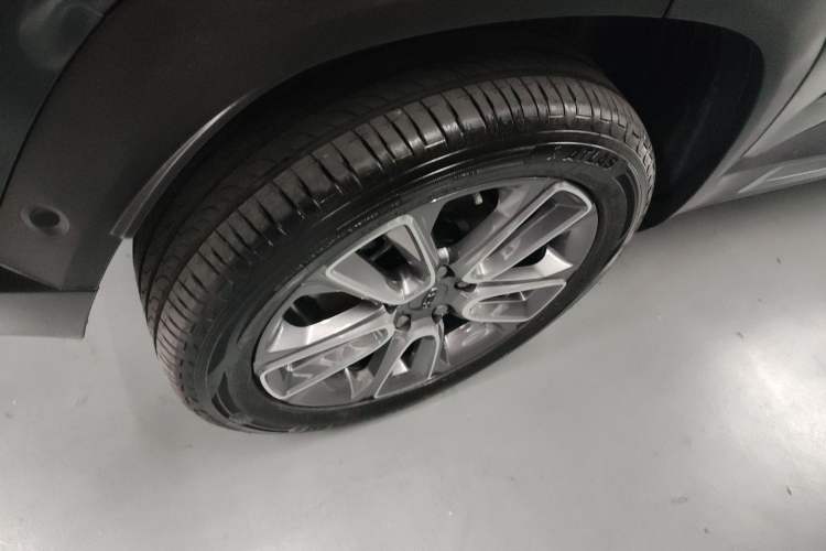 Used Geely Auto icon 2020 1.5TD i9 BSG Right Rear Wheel Hub