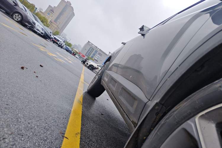 Used Geely Auto icon 2020 1.5TD i9 BSG Right Side Sill