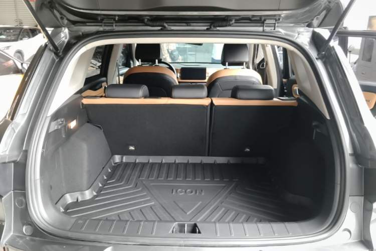 Used Geely Auto icon 2020 1.5TD i6 BSG Trunk
