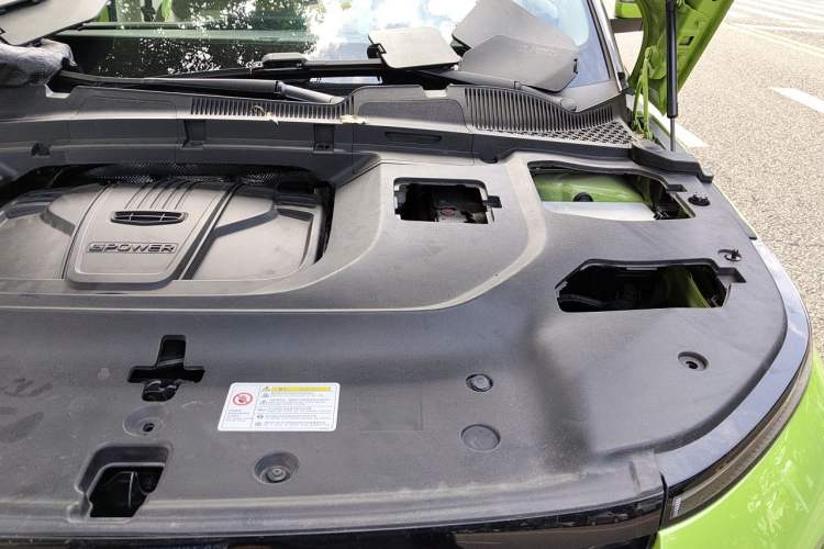 Used Geely Auto icon 2020 1.5TD i9 BSG Engine Bay Left