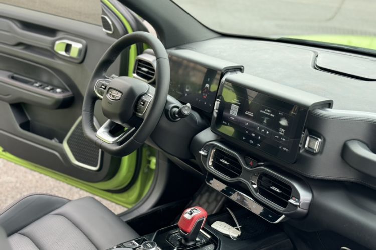 Used Geely Auto icon 2020 1.5TD i9 BSG Interior 4