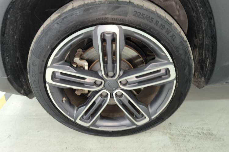 Used Geely Auto icon 2020 1.5TD i9 BSG Left Front Wheel Hub