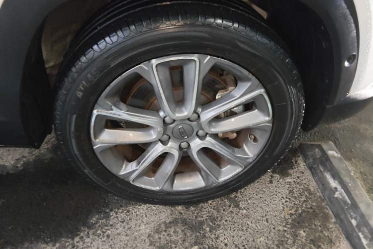 Used Geely Auto icon 2020 1.5TD i9 BSG Right Front Wheel Hub