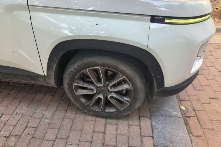 Used Geely Auto icon 2020 1.5TD i9 BSG Right Front Wheel Hub