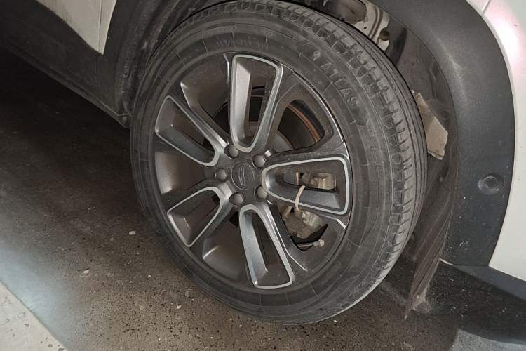 Used Geely Auto icon 2020 1.5TD i9 BSG Right Front Wheel Hub