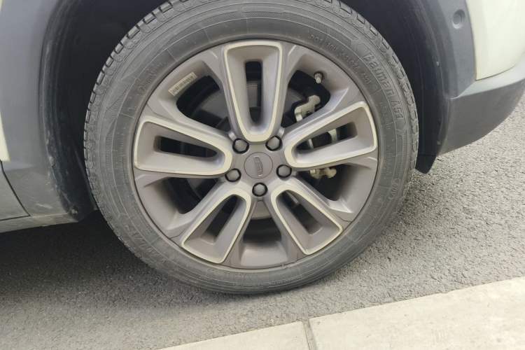 Used Geely Auto icon 2020 1.5TD i9 Right Front Wheel Hub