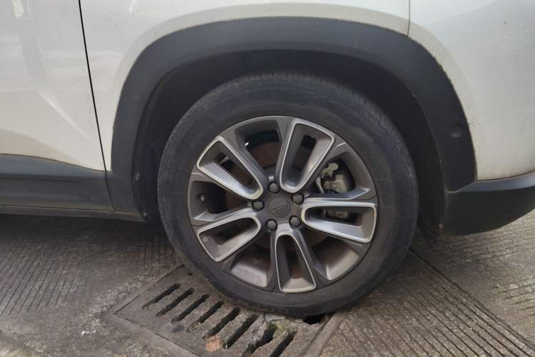 Used Geely Auto icon 2020 1.5TD i9 BSG Right Front Wheel Hub