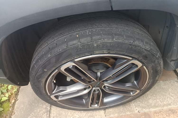 Used Geely Auto icon 2020 1.5TD i9 BSG Right Rear Wheel Hub