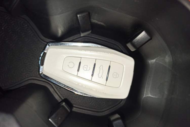 Used Geely Auto icon 2021 1.5TD Passionate Edition Vehicle Key