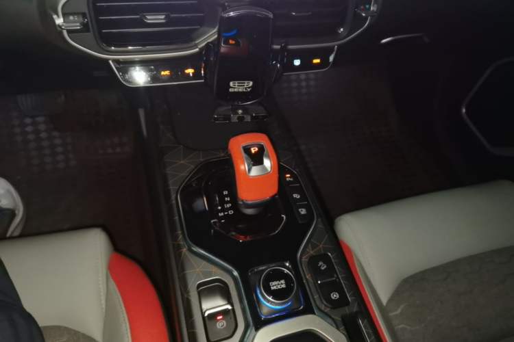 Used Geely Auto icon 2021 1.5TD Passionate Edition Gear Lever