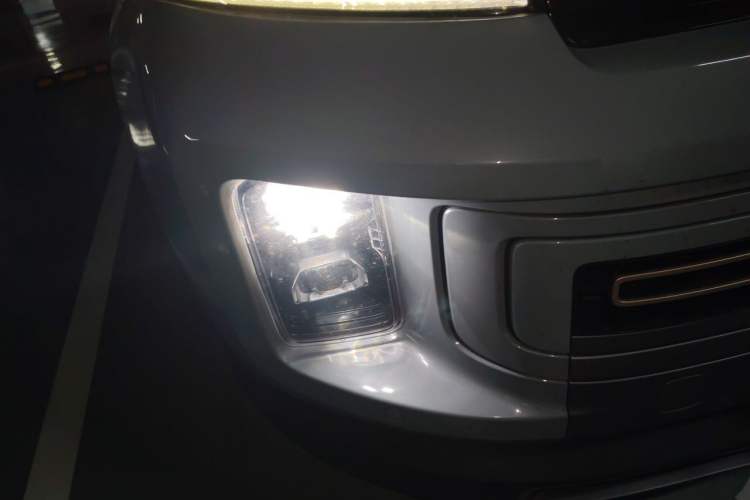 Used Geely Auto icon 2021 1.5TD Passionate Edition Right Front Headlight