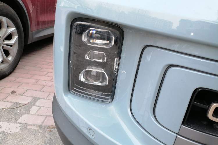 Used Geely Auto icon 2021 1.5TD Passionate Edition Right Front Headlight