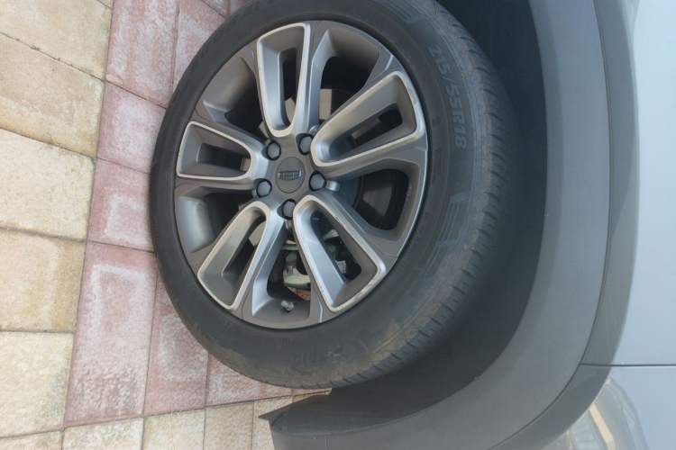 Used Geely Auto icon 2021 1.5TD Passionate Edition Right Front Wheel Hub