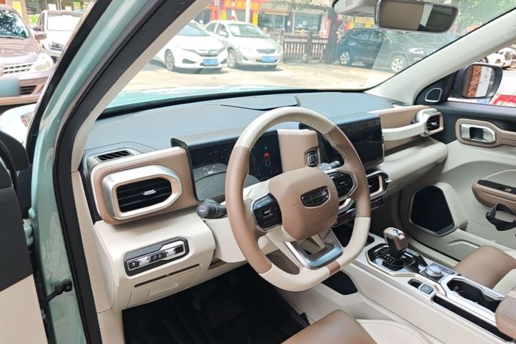 Used Geely Auto icon 2022 1.5TD Qingyuan Limited Edition Center Console