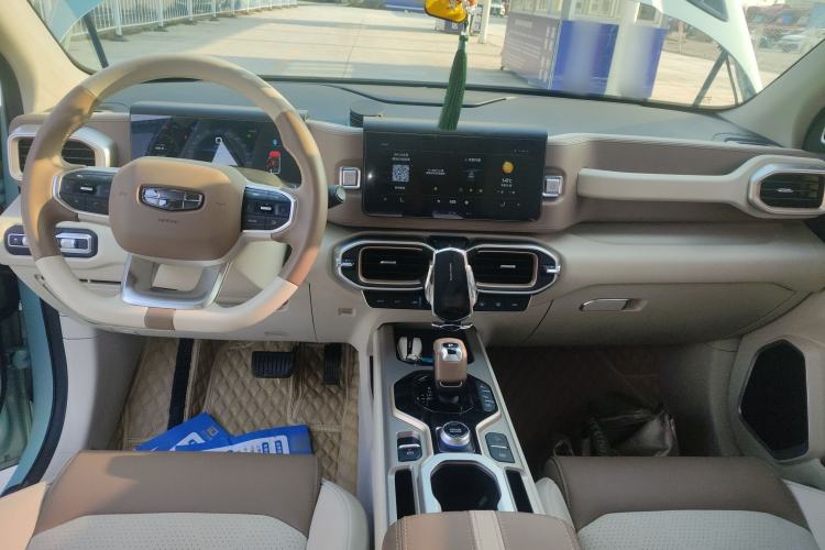 Used Geely Auto icon 2022 1.5TD Qingyuan Limited Edition Center Console