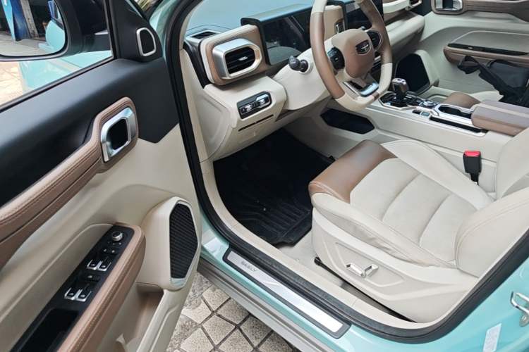 Used Geely Auto icon 2022 1.5TD Qingyuan Limited Edition Driver Seat