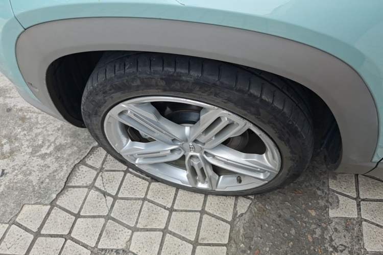 Used Geely Auto icon 2022 1.5TD Qingyuan Limited Edition Left Front Wheel Hub