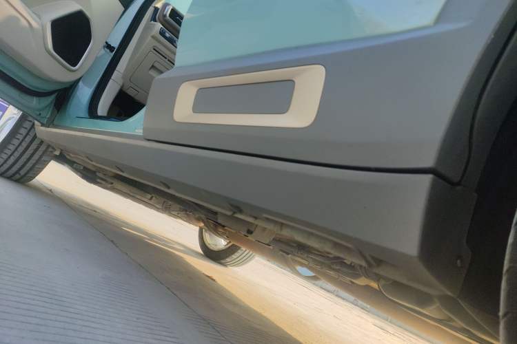 Used Geely Auto icon 2022 1.5TD Qingyuan Limited Edition Left Side Sill