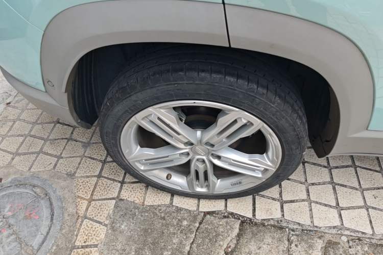 Used Geely Auto icon 2022 1.5TD Qingyuan Limited Edition Right Rear Wheel Hub