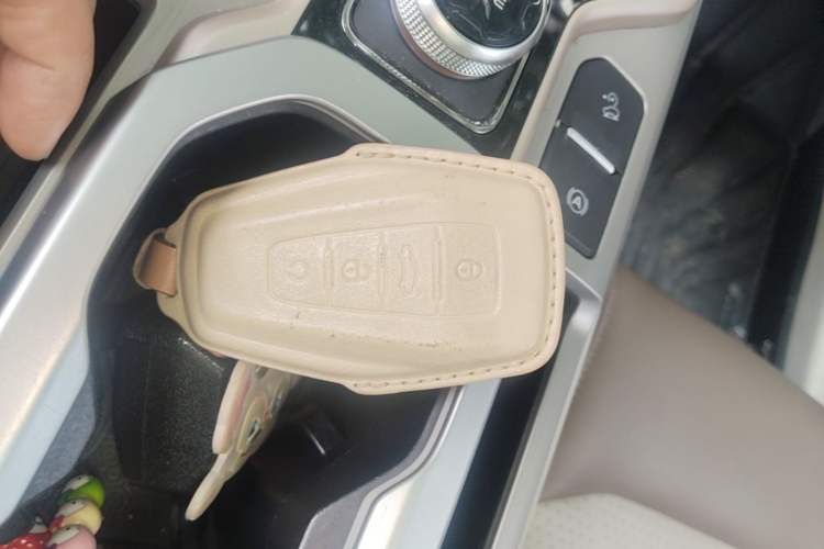 Used Geely Auto icon 2022 1.5TD Qingyuan Limited Edition Vehicle Key