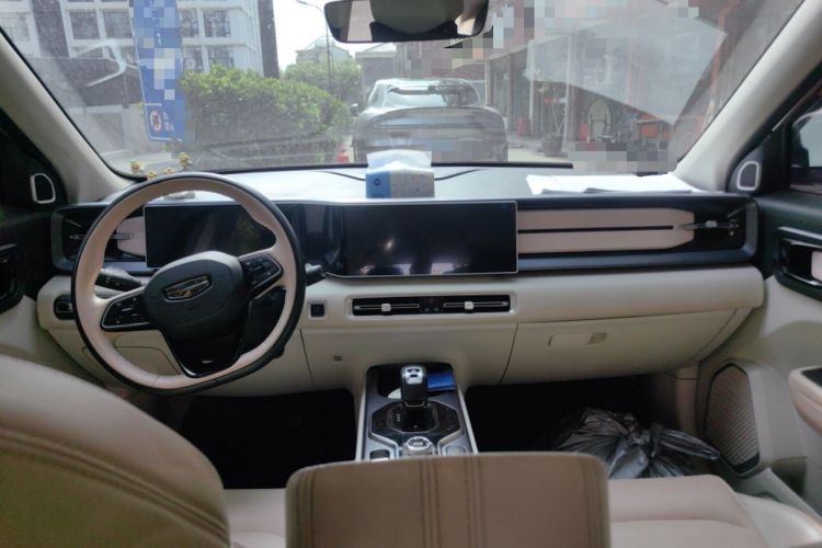 Used Geely Auto icon 2022 1.5TD Qingyuan Limited Edition Center Console