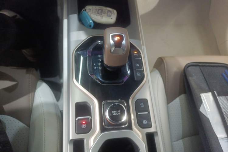 Used Geely Auto icon 2022 1.5TD Qingyuan Limited Edition Gear Lever