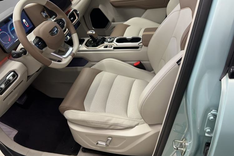 Used Geely Auto icon 2022 1.5TD Qingyuan Limited Edition Left Front Seat