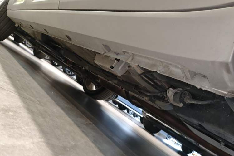 Used Geely Auto icon 2022 1.5TD Qingyuan Limited Edition Left Side Sill