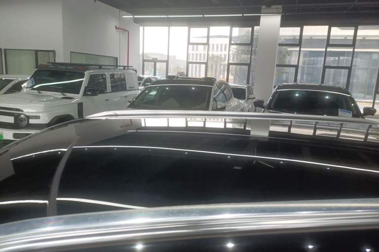 Used Geely Auto icon 2022 1.5TD Qingyuan Limited Edition Roof