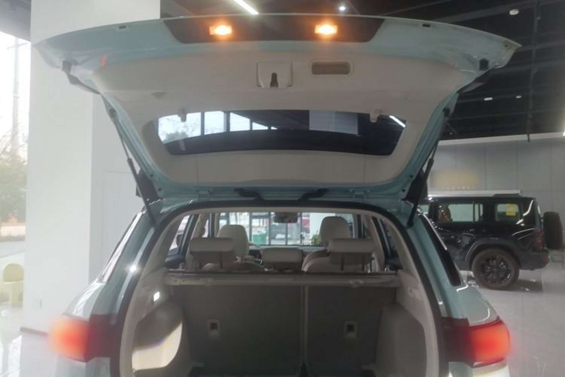 Used Geely Auto icon 2022 1.5TD Qingyuan Limited Edition Trunk