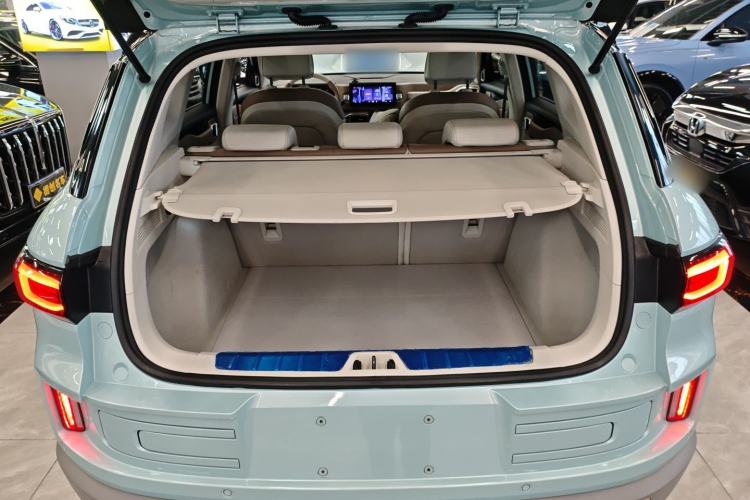 Used Geely Auto icon 2022 1.5TD Qingyuan Limited Edition Trunk