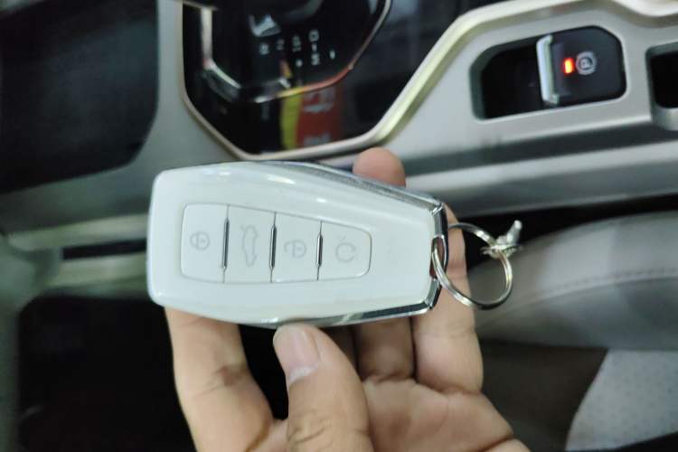 Used Geely Auto icon 2022 1.5TD Qingyuan Limited Edition Vehicle Key