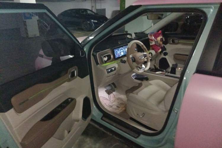 Used Geely Auto icon 2022 1.5TD Qingyuan Limited Edition Driver Seat