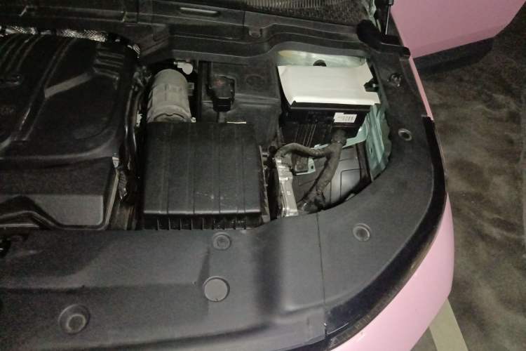 Used Geely Auto icon 2022 1.5TD Qingyuan Limited Edition Engine Bay Left