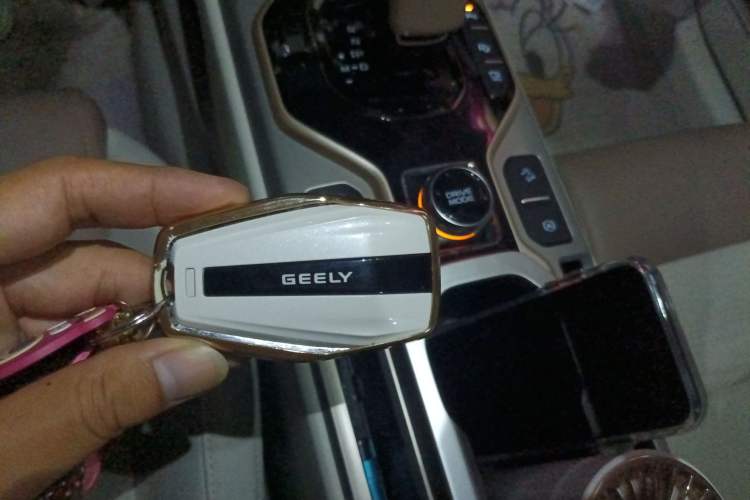 Used Geely Auto icon 2022 1.5TD Qingyuan Limited Edition Vehicle Key