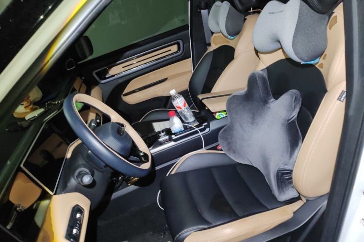 Used Geely Auto icon 2022 1.5TD Qingyuan Limited Edition Left Front Seat