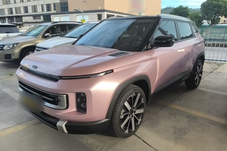 Used Geely Auto icon 2023 1.5TD Chocolate Smoothie Edition Guazi used car, China used car export, Used car for sale, Used Geely Auto cars, Cheapest cars for sale
