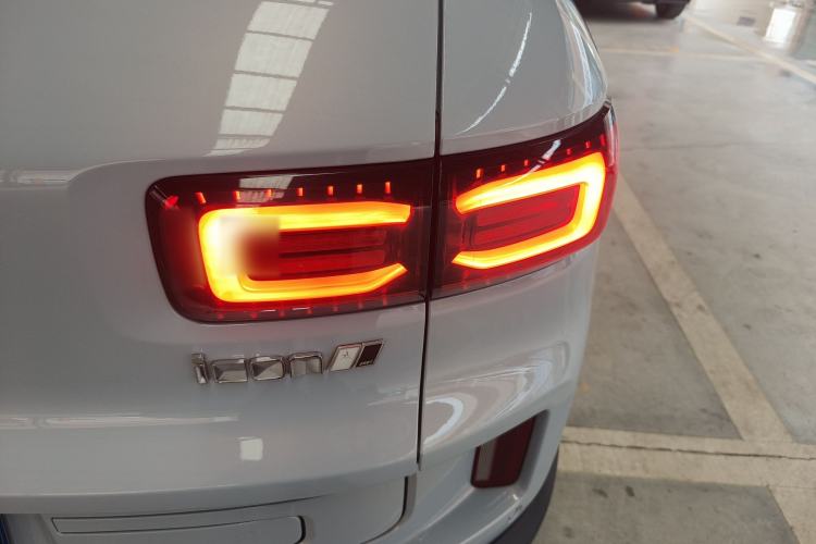 Used Geely Auto icon 2023 1.5TD Star Player Right Rear Taillight