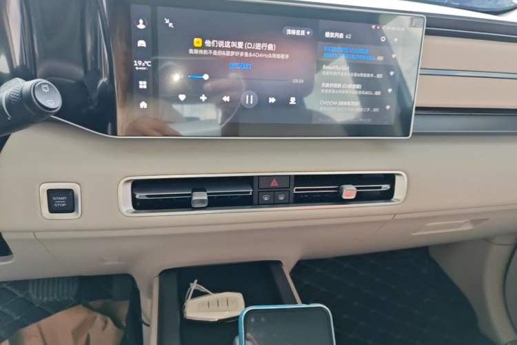 Used Geely Auto icon 2023 1.5TD Chocolate Smoothie Edition Audio And AC Panel
