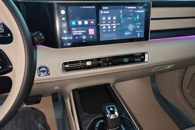 Used Geely Auto icon 2023 1.5TD Chocolate Luxe Edition Audio And AC Panel